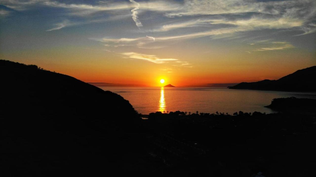O Melhor Por Do Sol De Pauba! Casa Aconchegante. Сао Себастиао Екстериор снимка